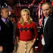 S6.E1: Dance Like Nobody's Watching