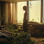 Station Eleven: "Goodbye My Damaged Home" (S1,E7)