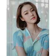 Tipnaree Weerawatnodom (Pansexual, She/Her)