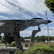 F-14 Grumman Memorial Park