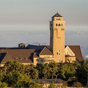 Augusta Victoria Hospital