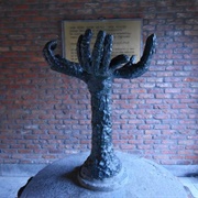 Ruckersplaats Hands Monument