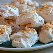 Peanut Meringue Cookie
