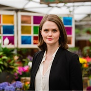 Sahara Hayes (Queer, She/Her)