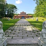 New York's Chuang Yen Monastery