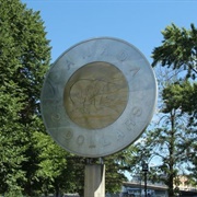 Giant Toonie