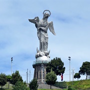 Virgin of El Panecillo, Ecuador