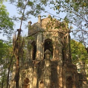Columbo Sahib's Tomb