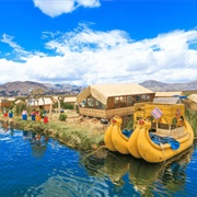 Floating Islands of the Uros of Lake Titicaca, Peru/Bolivia