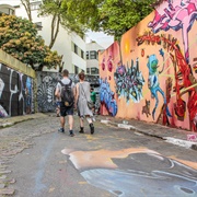 Organize Your Own Walking Tour of Your City