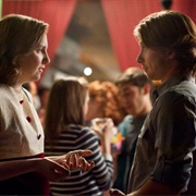 Girls: "The Return" (S1,E6)