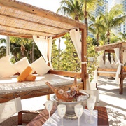 Brunch at Nikki Beach, Miami