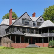Isaac Bell House, Newport