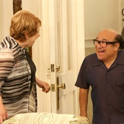 It's Always Sunny in Philadelphia: "Old Lady House: A Situation Comedy" (S12,E3)