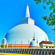 Ruwanweliseya, Sri Lanka