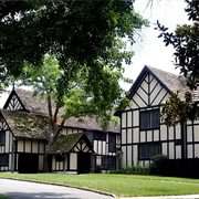 Agecroft Hall and Gardens