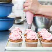 Decorate Cupcakes
