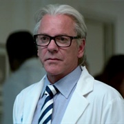 Dr. Barry Wolfson (Flatliners, 2017)