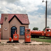1929 Phillips 66 Station