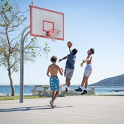 Play Basketball With a Friend