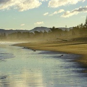 Midway Beach, Gisborne