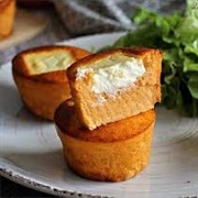 Pesto Rosso Cornbread