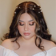 Pearls in Hair for Wedding