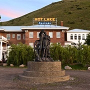 The Lodge at Hot Lake Springs