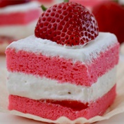 Strawberry Sponge Cake