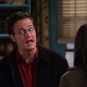 Friends: "The One Where Chandler Doesn't Like Dogs" (S7,E8)