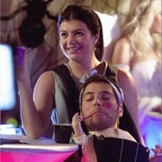 Mom and Baby (Penny and Max, Happy Endings)