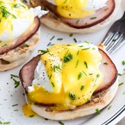 Huevos Benedictos