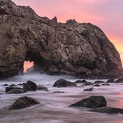 Pfeiffer Beach (Big Sur, CA)