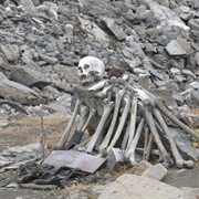 Skeleton Lake