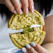 Pistachio Cream Biscoff Sandwich Cookie