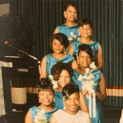 "Matchy" Bridesmaids (Makeup, Hair, Jewelry...)