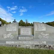 Grave of World's Largest Twins
