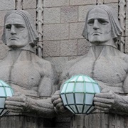 Lyhdynkantajat (The Lantern Bearers)