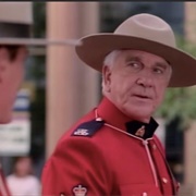 Due South: "Manhunt" (S1,E3)