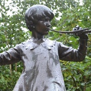 Peter Pan Statue