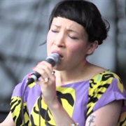 Little Dragon - Please Turn