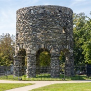 Newport Tower