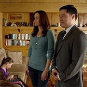 S2.E7: Strip Club Exposé; Long Lost Twins