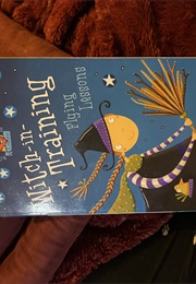 Witch in Training : Flying Lessons (Maeve Friel)