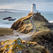 Caernarfon to Llanddwyn