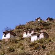 Labrang Meditation Huts