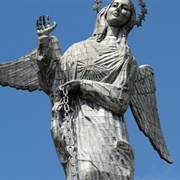 Virgen De El Panecillo