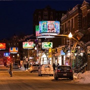 Cartier Avenue's Giant Lampshades