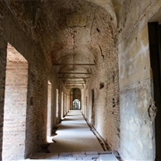 La Manzana De Las Luces