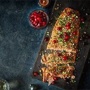 Baked Salmon With Cranberries and Pistachio